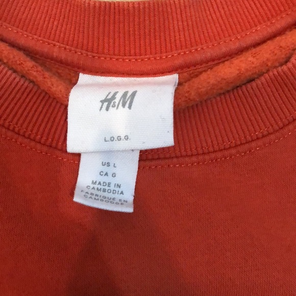 H&M crewneck - Picture 2 of 4